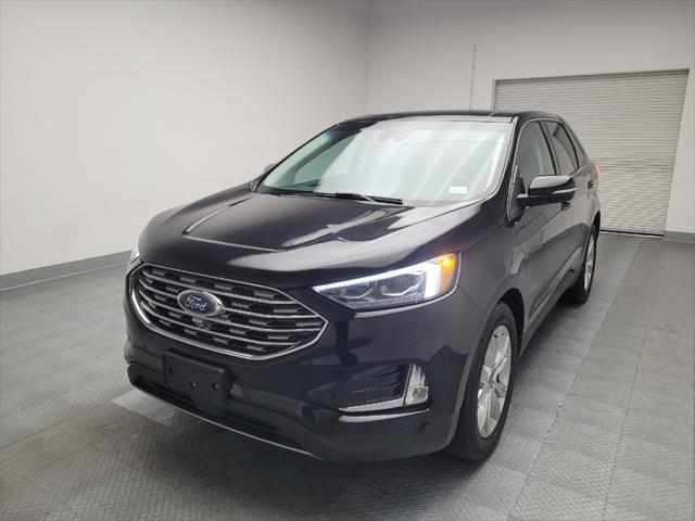 Photo of 2022 Agate Black Metallic Ford Edge