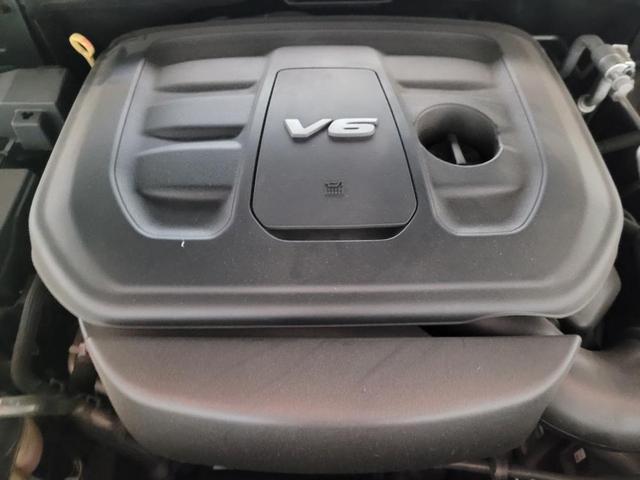 Photo of 2018 Diamond Black Crystal Pearlcoat Jeep Grand Cherokee