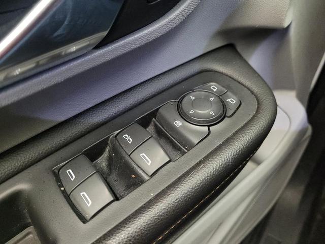 Photo of 2018 Summit White GMC Terrain
