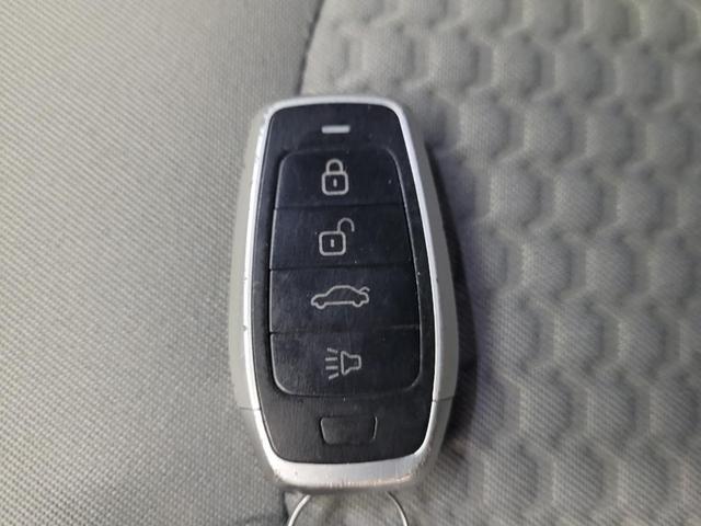 Photo of 2018 Summit White GMC Terrain