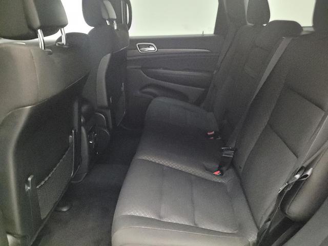 Photo of 2018 Velvet Red Pearlcoat Jeep Grand Cherokee