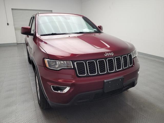 Photo of 2018 Velvet Red Pearlcoat Jeep Grand Cherokee