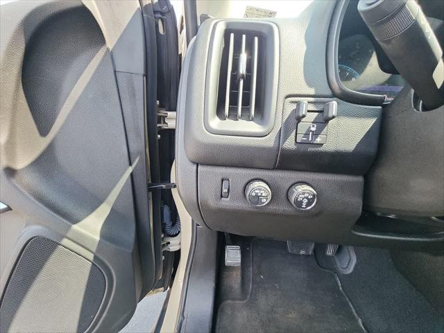 Photo of 2021 Sand Dune Metallic Chevrolet Colorado