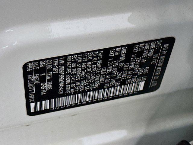 Photo of 2023 Pearl White Tricoat Nissan Rogue