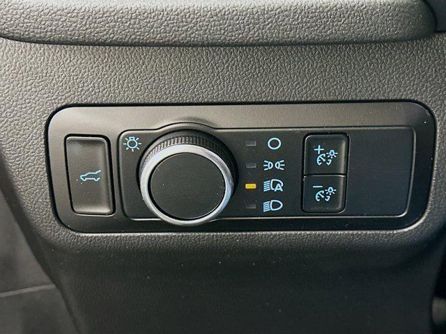 Photo of 2024 Carbonized Gray Metallic Ford Escape