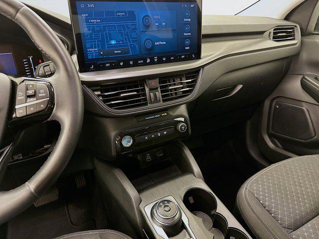 Photo of 2024 Carbonized Gray Metallic Ford Escape
