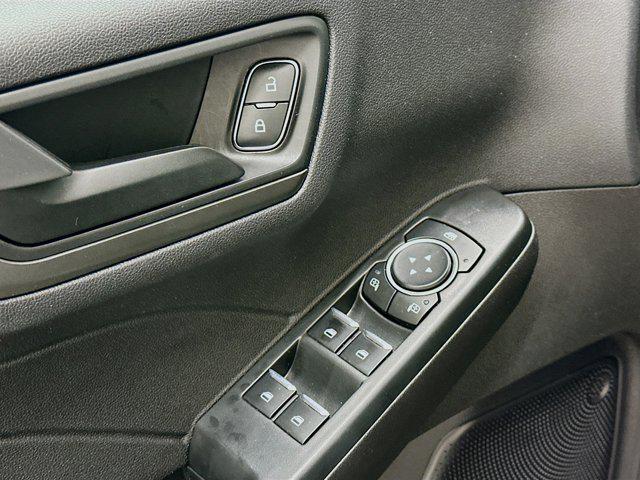 Photo of 2024 Carbonized Gray Metallic Ford Escape