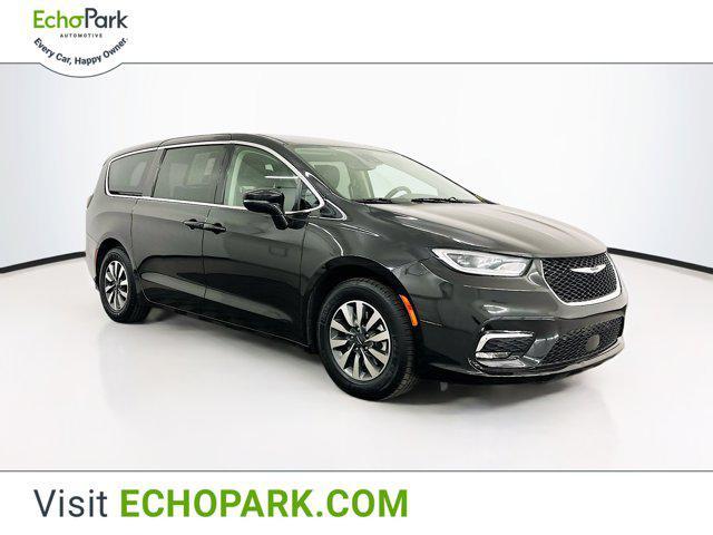 2022 Chrysler Pacifica Hybrid