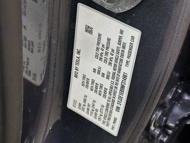 Photo of 2022 Solid Black Tesla Model 3