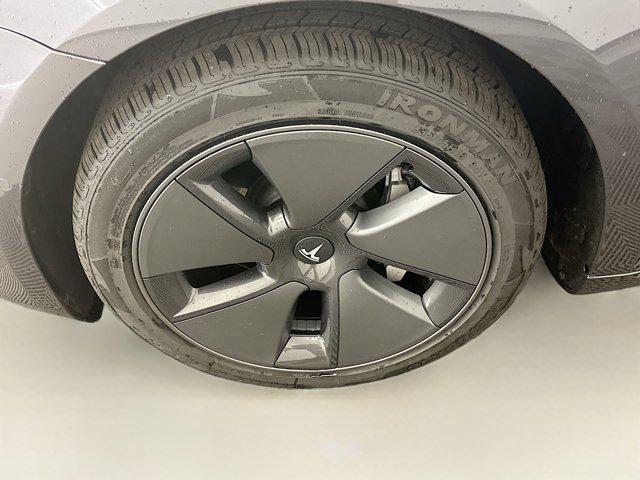 Photo of 2022 Solid Black Tesla Model 3