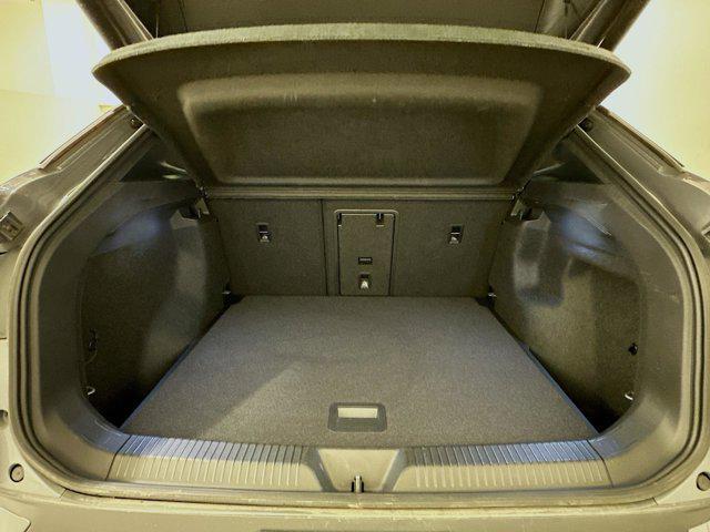 Photo of 2023 Pure Gray Volkswagen ID.4