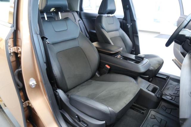 Photo of 2023 Sunrise Red Nissan ARIYA