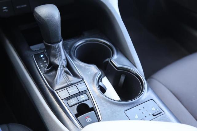 Photo of 2019 Predawn Gray Mica Toyota Camry Hybrid