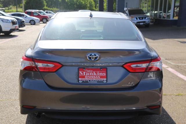 Photo of 2019 Predawn Gray Mica Toyota Camry Hybrid