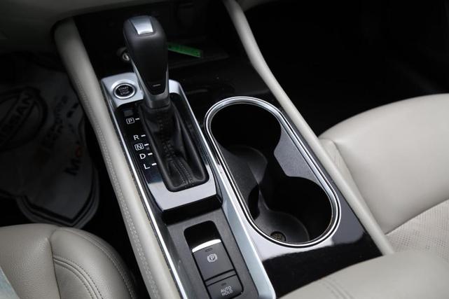 Photo of 2023 Garnet Pearl Nissan Altima