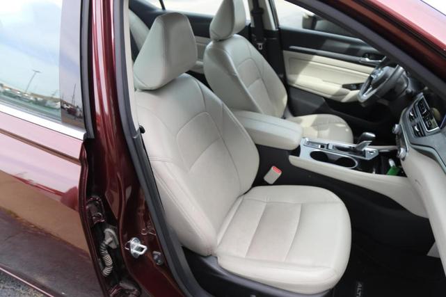 Photo of 2023 Garnet Pearl Nissan Altima