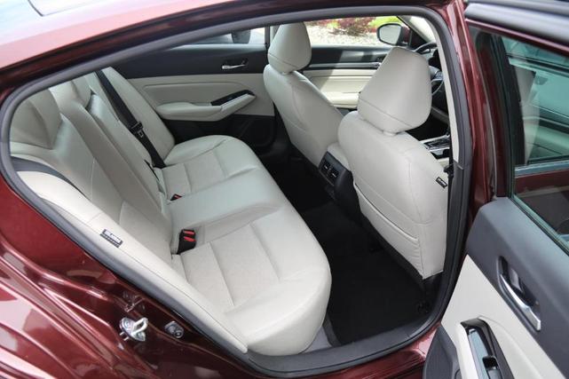 Photo of 2023 Garnet Pearl Nissan Altima