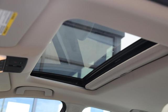 Photo of 2023 Garnet Pearl Nissan Altima
