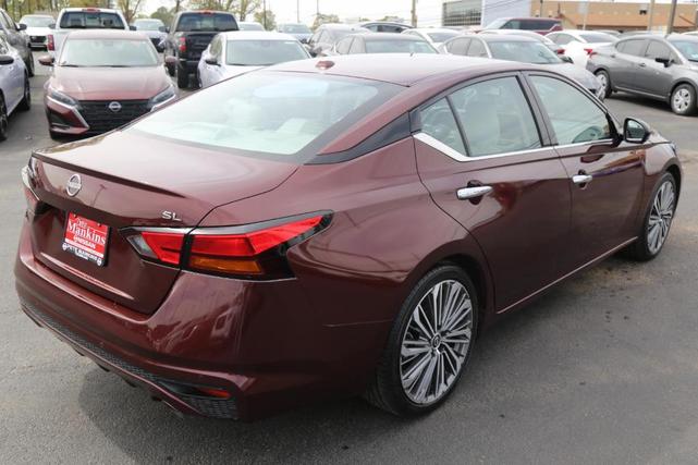 Photo of 2023 Garnet Pearl Nissan Altima