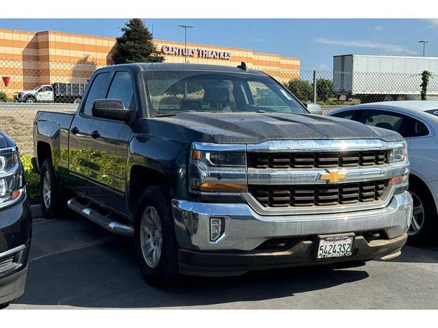 Photo of 2018 Graphite Metallic Chevrolet Silverado 1500