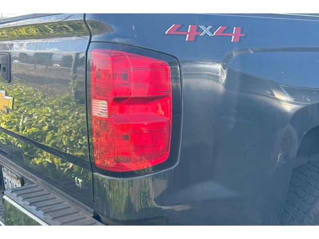 Photo of 2018 Graphite Metallic Chevrolet Silverado 1500