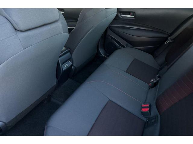 Photo of 2025 Ice Cap Toyota Corolla Hybrid