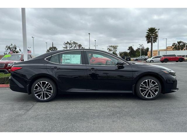 Photo of 2025 Midnight Black Metallic Toyota Camry
