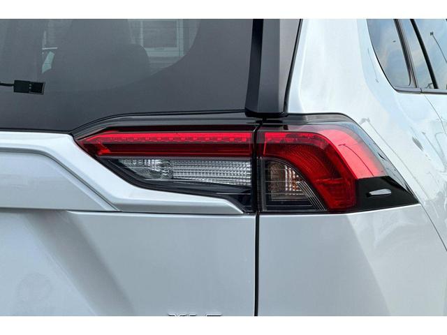Photo of 2025 Wind Chill Pearl Toyota RAV4