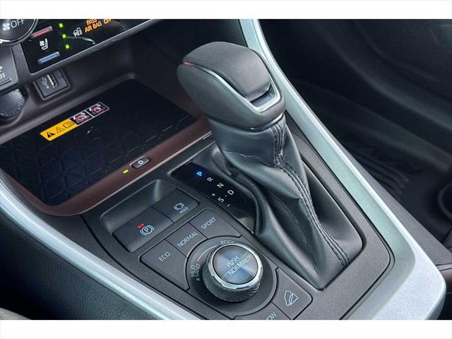 Photo of 2025 Silver Sky Metallic Toyota RAV4