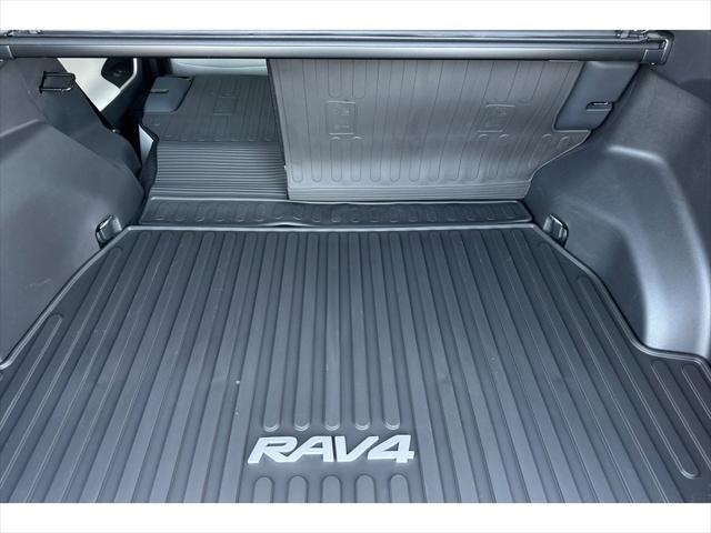 Photo of 2025 Silver Sky Metallic Toyota RAV4
