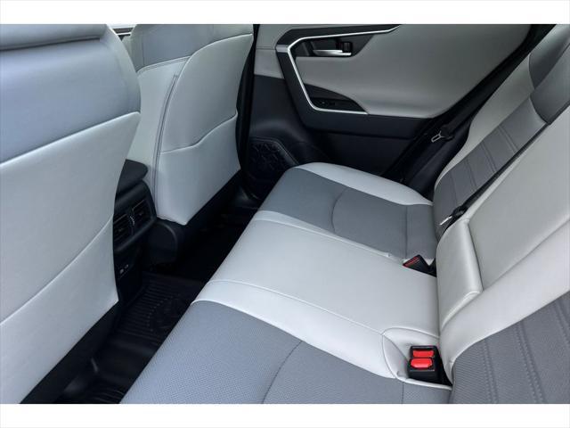 Photo of 2025 Silver Sky Metallic Toyota RAV4