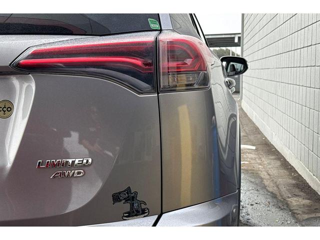 Photo of 2016 Silver Sky Metallic Toyota RAV4