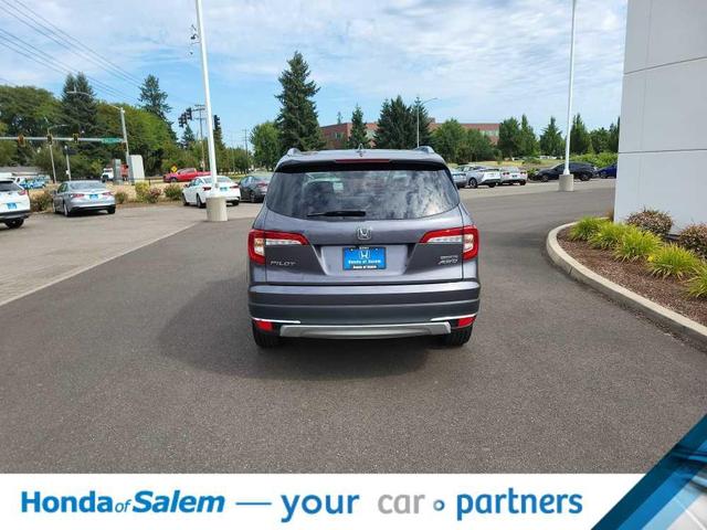 Photo of 2020 Modern Steel Metallic Honda Pilot
