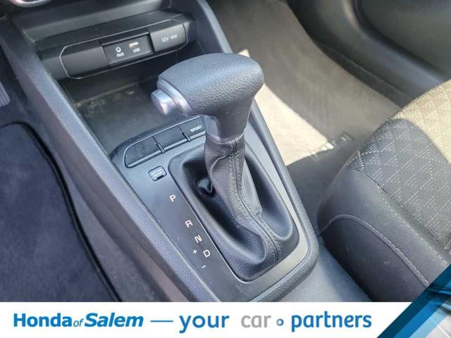 Photo of 2019 Silky Silver Kia Rio