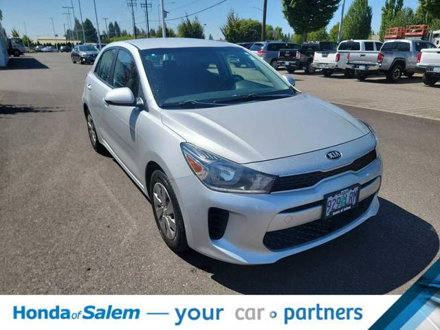 Photo of 2019 Silky Silver Kia Rio