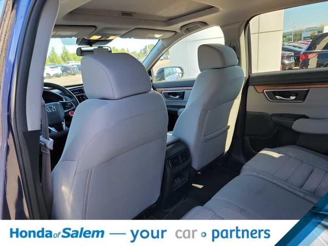 Photo of 2022 Obsidian Blue Pearl Honda CR-V