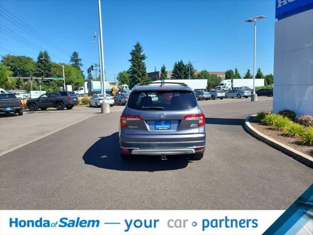 Photo of 2019 Modern Steel Metallic Honda Pilot