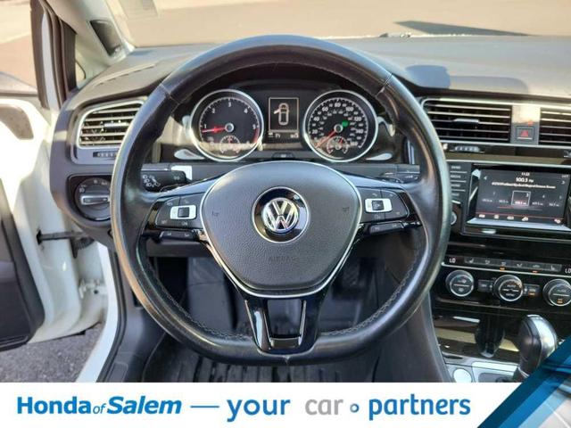 Photo of 2015 Pure White Volkswagen Golf