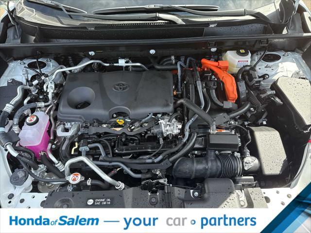 Photo of 2025 Wind Chill Pearl/Midnight Black Metallic Toyota RAV4 Hybrid