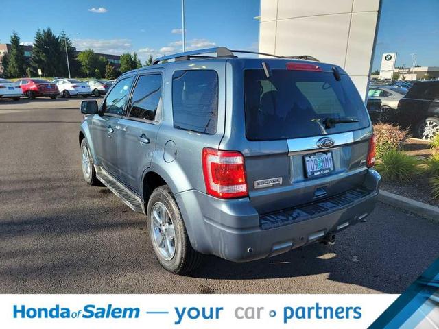 Photo of 2010 Steel Blue Metallic Ford Escape