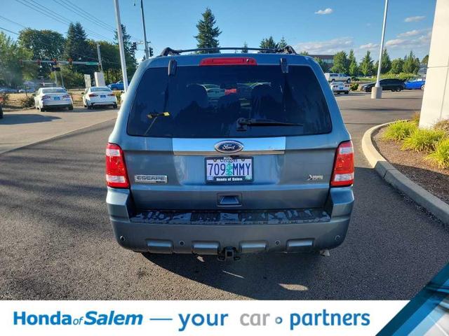 Photo of 2010 Steel Blue Metallic Ford Escape