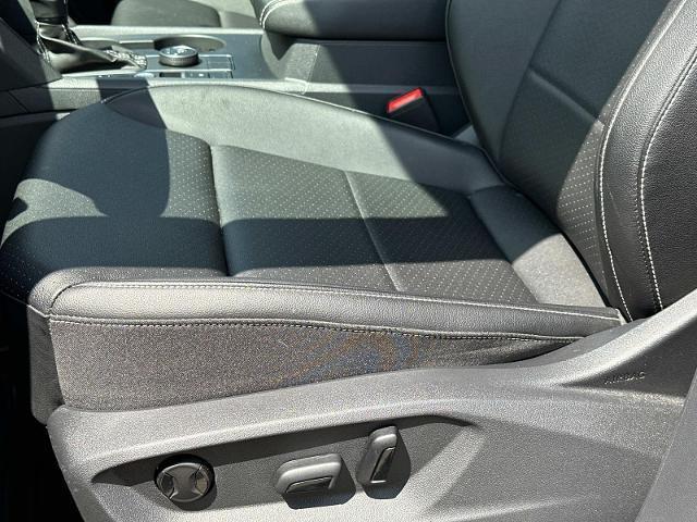 Photo of 2023 Deep Black Pearl Effect Volkswagen Atlas