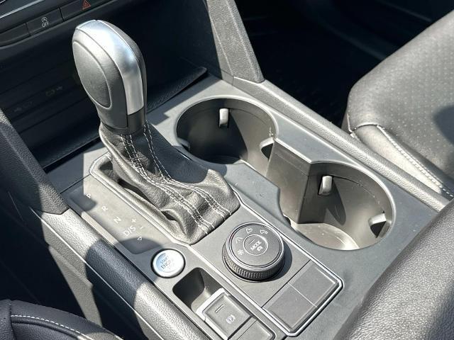 Photo of 2023 Deep Black Pearl Effect Volkswagen Atlas