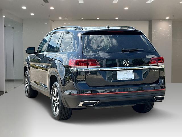 Photo of 2023 Deep Black Pearl Effect Volkswagen Atlas