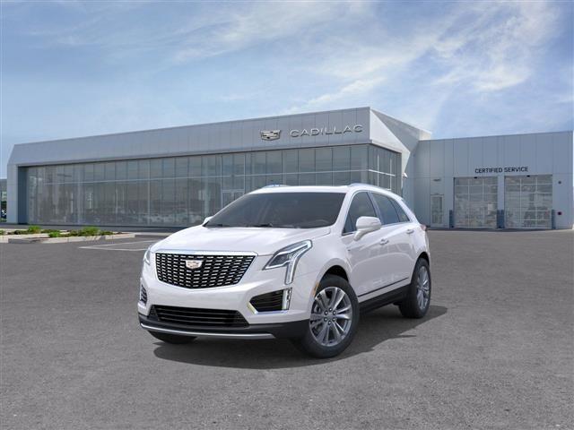 Photo of 2025 Crystal White Tri-Coat Cadillac XT5