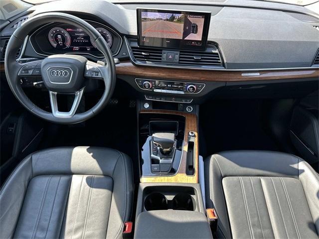 Photo of 2023 Ibis White Audi Q5