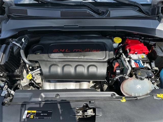 Photo of 2019 Granite Crystal Clearcoat Metallic Jeep Compass