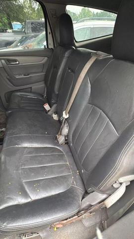 Photo of 2014 White Chevrolet Traverse