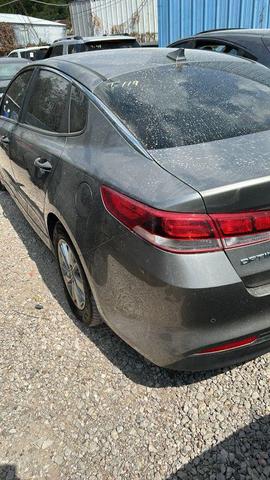 Photo of 2018 Titanium Silver Kia Optima