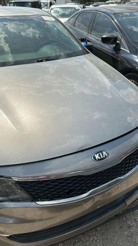 Photo of 2018 Titanium Silver Kia Optima